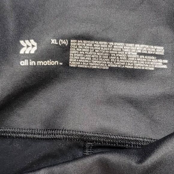 Women's Black High-Waisted Leggings - Picture 4 of 5